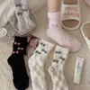 Calcetines de Terciopelo de Coral para Mujer Calentitos de Invierno para Dormir Calcetines de Media Caña Blancos y Negros Accesorios de Calcetines con Lazo Estilo Pequeño Aroma Calcetines de Piso