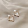Pendientes coreanos geométricos de diamantes en plata 925. Pendientes de celebración de Internet. Pendientes sencillos de moda que combinan con todo.