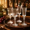 Copas repujadas con rayas verticales vintage, cristalería elegante para uso doméstico, incluyendo copas de vino, copas de vino tinto y copas de champán, todas con un alto atractivo estético