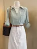 Camisa de Algodón y Lino Verde Mambo Suave Francesa con Cuello en V para Mujer, Verano Delgado Estilo Holgado Elegante Estilo Old Money Camisa Protector Solar
