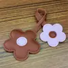 Em Estoque Novo Modelo Pingente de Flor em Couro PU para Mulheres, Chaveiro Pingente de Flor de Bolsa Preenchida com Algodão de Couro Feito à Mão