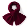 Bufanda de punto de cachemira para mujer, de color liso, simple y versátil, suave y agradable para la piel, gruesa y cómoda, perfecta para usar en capas y mantenerte abrigada en climas fríos.