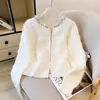 Este otoño, el popular suéter bonito de estilo perezoso para mujer es un top de punto juvenil y elegante.