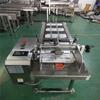 Máquina etiquetadora rápida de paquetes de comercio electrónico, línea de montaje automática de una sola máquina, máquina etiquetadora plana