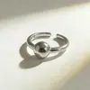 Anel Redondo Minimalista Estilo Coreano com Design Único, Requintado e Elegante, Moderno e Versátil, Anéis Empilháveis Atacado
