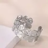 Pulsera Minimalista de Lujo Abierta con Versátil Diseño de Moño Floral, Sensación de Alta Gama, Joyería Abierta, Estilo Ins para Mujeres