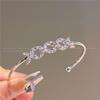 Pulsera de flores pequeñas y delicadas con sensación de hielo transparente, apertura fresca y nicho de circonita, joyería delicada de mano.