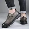 Sapatos masculinos de inverno quentes de couro confortáveis slip-on sapatos de couro modernos impermeáveis antiderrapantes sola macia superfície macia