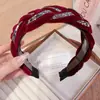 Diadema de Terciopelo Dentado 2025 Nuevo Otoño e Invierno, Estilo de Lujo Ligero, Pasador Trenzado con Pedrería, Diadema Antideslizante, Accesorio para el Cabello