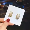 Pendientes Vintage Estilo Francés con Ojo de Gato Incrustado de Diamantes y Perlas, Pendientes de Lujo Ligero de Gama Alta, Exquisitos y Modernos Accesorios para Orejas Versátiles al por Mayor