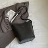 Bolsos Pequeños Retro de Moda de Este Año, Bolsos Nuevos para Mujer 2026, Bolsos Cruzados de Gama Alta, Diseño de Nicho, Bolsos Cubo Súper Populares