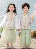Hanfu para niños, nuevo conjunto de tres piezas estilo chino Tang para niños y niñas, ropa tradicional china para niños, atuendo de caballero estilo antiguo adecuado para el uso diario