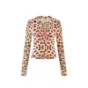 Conjunto de jaqueta curta com zíper e capuz iaiamgia slim fit e calça com estampa de letras e design de costura em contraste