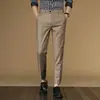 Pantalones Casuales Cortos para Hombre Primavera y Otoño Ajustados Pantalones de Hombre 2008 Versátil