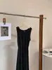 2025 Nuevo Vestido Negro Estilo Francés Plisado Diseño de Nicho Correa Fina Cintura Chaleco Falda Larga