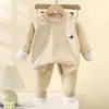 Conjunto de ropa térmica para niños y niñas, conjunto cálido de dos piezas engrosado con forro polar para otoño e invierno, pijamas y ropa de casa para bebé