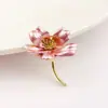 Broche de Cobre de Camelia de Gama Alta Lujo Ligero Pin de Solapa Diseño Nicho Accesorio de Perla para Mujer Accesorio para Ropa Joyería