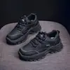 Sapatos em liquidação da marca White Pillow, tênis estilo "dad shoes" para mulheres, primavera/verão, estilo coreano, modernos, versáteis, tênis com sola grossa para estudantes