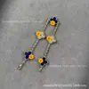 Pulseira Fina de Flor em V com Trevo de Quatro Folhas Banhada a Ouro com Cinco Flores, Espessamente Banhada a Ouro 18K, Trevo de Quatro Folhas Natural de Madrepérola Branca Pulseira da Sorte