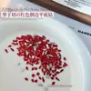 Mini Diamantes de Imitación Rojos K9 para Uñas con Bordes Biselados, Diamantes Irregulares Rojos de Fondo Plano para Uñas de Año Nuevo, Paquete Mixto