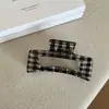 Série Xadrez Presilha Tubarão Estilo Coreano Design Simples Acessório de Cabeça para Mulheres Versátil Estilo Elegante Presilha de Cabelo na Parte de Trás da Cabeça