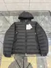 Chamarra de plumas ligera acanalada Galion de Putian 26ss con capucha, corte slim, unisex