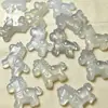 Directamente del fabricante: Collar con Colgante de Ágata Blanca Calcedonia Tipo Hielo, Hebilla de Paz Buda Guanyin Maitreya, Amuleto con Forma de Hoja al por Mayor
