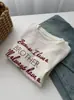 Camiseta retrô de manga curta bordada clareadora de pele(fino) Camiseta regular versátil de ombro normal com gola redonda 2026 nova