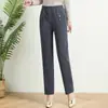 Pantalones extra grandes para mujeres de mediana edad y mayores, pantalones de estilo western para madre, moda de alta gama, pantalones rectos, nuevos para otoño e invierno, pantalones cálidos con temperamento