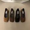 Sapatos Femininos de Camurça Marrom de Salto Médio de Alta Qualidade Estilo Francês 2026 Primavera e Outono Retro Trabalho Noturno Salto Bloco Sapatos de Vovó