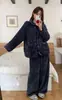 1216 Otoño Invierno Nuevo Conjunto de Pijama de Terciopelo Jaspeado con Solapa y Botones para Mujer Terciopelo Plus Engrosado Cálido de Invierno Ropa de Casa