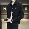 Chaqueta de hombre para primavera y otoño, nuevo estilo 2026, elegante y moderna, gamuza de alta gama con cuello de solapa, abrigo moderno para hombre