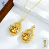 Tienda de Oro Mismo Estilo Arena Dorada Porcelana Azul y Blanca Incrustada de Diamantes Colgante de las Cuatro Bellezas de la Vida Nuevo Estilo Chino Hueco Colgante de Calabaza Cadena de Suéter