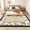 Tapete de Cabeceira Italiano, Luxo Acessível e Plush Retrô de Alta Qualidade, Tapete de Chão Macio Imitando Caxemira para Quarto Principal, Fácil de Cuidar