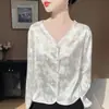 Top Liso Jacquard de Cetim 2026 Nova Coleção Primavera/Verão Simples Estilo Coreano Gola V Leve Jaqueta Camisa para Mulheres
