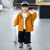 Chaqueta de Otoño para Niños 2026 Nuevo Modelo Cortavientos con Capucha Infantil Chaqueta Deportiva Elegante para Niños Atuendo de Otoño