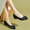 Stock Listo Zapatos Planos de Tacón Grueso para Mujer Nuevo Estilo Primavera Piel Genuina Punta Puntiaguda Boca Baja Gamuza Mate Zapatos Planos Talla Grande para Mujer