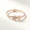 Oferta Especial Suministro Directo Nuevo Estilo Moda Europea y Americana Transfronteriza Pulsera de Acero de Titanio para Mujer Joyería de Alta Calidad que No Pierde el Color Adornos de Nácar Blanco