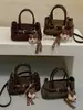 Bolso de Mano de Ante Esmerilado Otoño/Invierno 2026 Coreano de Nicho Piel de Vaca de Capa Superior para Mujer Bolso Tote de Hombro/Axila para Viajes Diarios