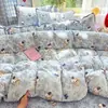 Conjunto de Quatro Peças Espesso de Lã de Leite Grau A Lençol de Cama Quente Cobertura de Cama Cobertor de Edredom de Fleece Coral Dupla Face Conjunto de Três Peças para Dormitório Outono e Inverno