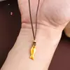 Collar Colgante Pez Amarillo Pequeño Técnica Antigua Chapado en Oro Estilo Xiaohongshu, un Símbolo de Prosperidad y Buena Fortuna, Cadena para Suéter, Regalo para Novia