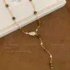 ¡Actriz Famosa! Cadena de Suéter con Hojas Color Café Melard para Mujer, Estilo Largo Otoño e Invierno, Accesorio de Collar de Nicho de Alta Gama