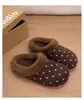 Pantuflas de Peluche de Lunares para Mujer 2026 Otoño/Invierno Más Terciopelo Suela Suave Slip-ons Perezosos Zapatos de Algodón para Exteriores Zapatos Perezosos