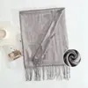 Bufanda de Color Sólido de Comercio Exterior Nueva Estilo Étnico Retro Europeo y Americano Chal Brillante de Seda Bufanda Larga de Borlas para Primavera y Otoño Cálida