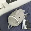 Mochila Casual Estilo Japonês Tubarão Nova Primavera 2026 Macia Fofa Engraçada Infantil de Viagem Leve