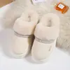 Botas de Neve do Fabricante com Solas Grossas que Aumentam a Altura, Sapatos com Forro de Lã e Acolchoamento Espesso para Mulheres, Pantufas de Algodão de Inverno para Homens e Mulheres, Pantufas Peludas para Exterior