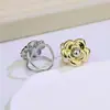 Design de Nicho Retro Rosa de Alta Qualidade, Lenço Quadrado Multiuso de Alta Qualidade, Lenço, Fivela para Xale, Fivela de Fixação para Cinto de Jaqueta Corta-vento