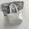 Bolsa de Gran Capacidad para Mujer 2026 Nuevo Verano Versátil Bolso de Hombro Simple con Textura, Adecuado para la Escuela y el Viaje Diario Bolso Tote