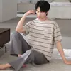 [Algodón Puro] Pijama para Hombre 2026 Nuevo Verano Manga Corta Pantalón Largo Cuello Redondo Pulóver Informal Vestible Ropa para el Hogar