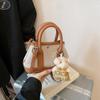 Moda Versátil Temperamento Casual Commuter Bolsa Transversal 2025 Versão Coreana Casual Nicho Color-Blocking Patchwork Tote Bolsa Balde
